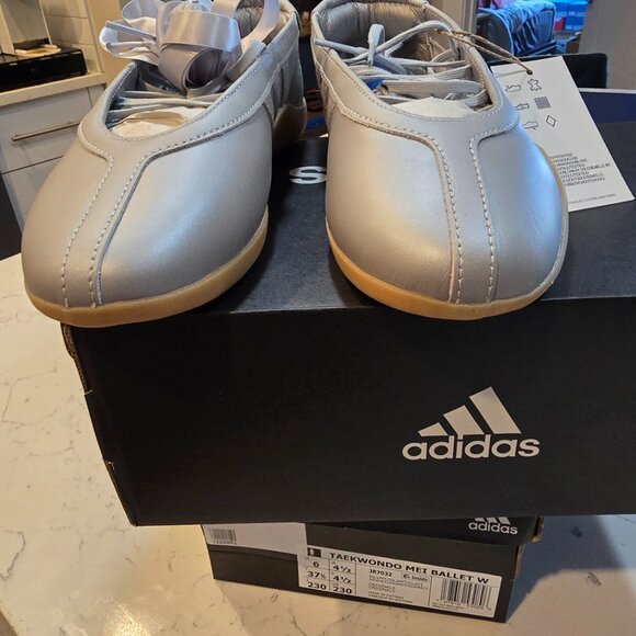 Adidas Taekwondo Mei Ballet Silver Metallic Gum Women's Size 6 JR7032 NEW SHOES - Picture 5 of 15